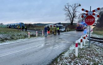 Ciężarówka zderzyła się z pociągiem pod Piłą