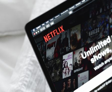 Zakup Netflixa do ciężarówki w koszty firmy 